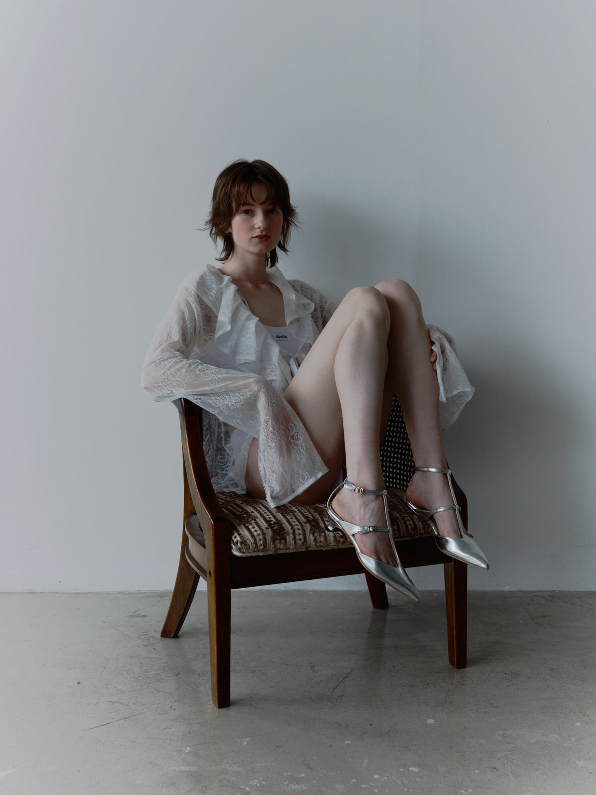 Tストラップメリージェーン/シルバー