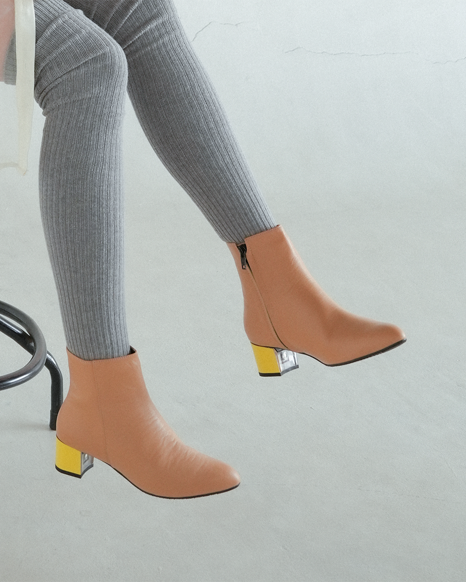 ヒールを着せ替えできるブーツ/キャメル